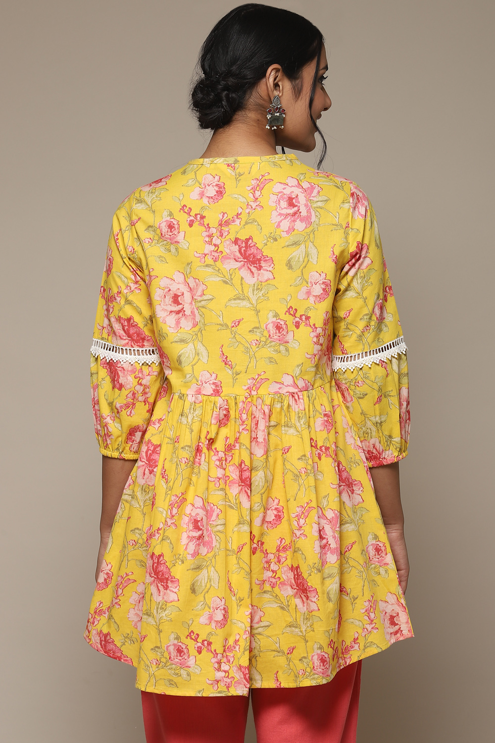 Yellow Cotton Printed Kurti image number 4