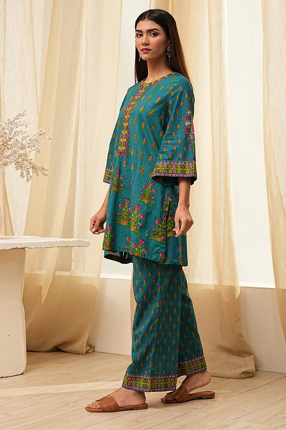 Teal Cotton Printed Straight Kurta Set image number 3