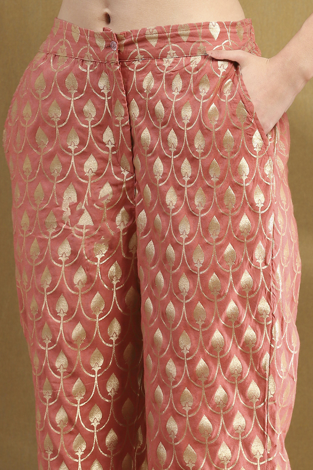 Peach Jacquard Straight Set image number 2