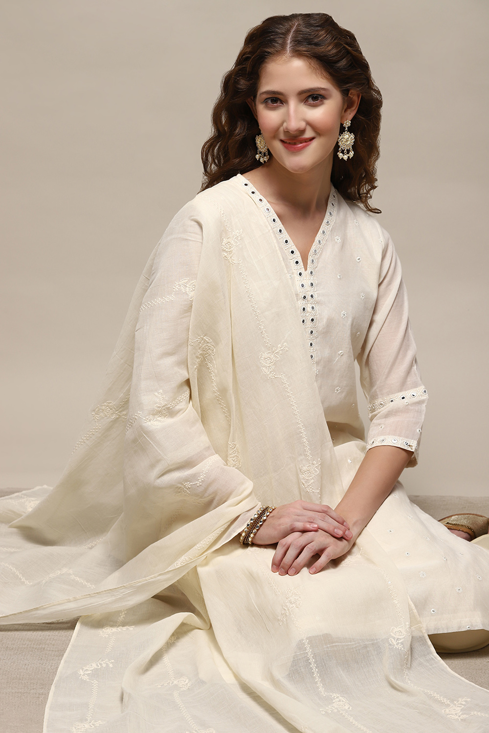 White Cotton Embroidered Lightweight Dupatta image number 0