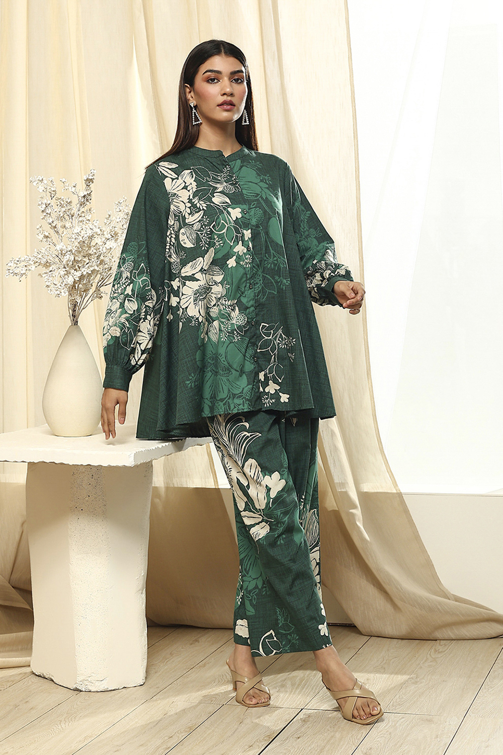 Green Cotton Straight Printed Fusion Set image number 0