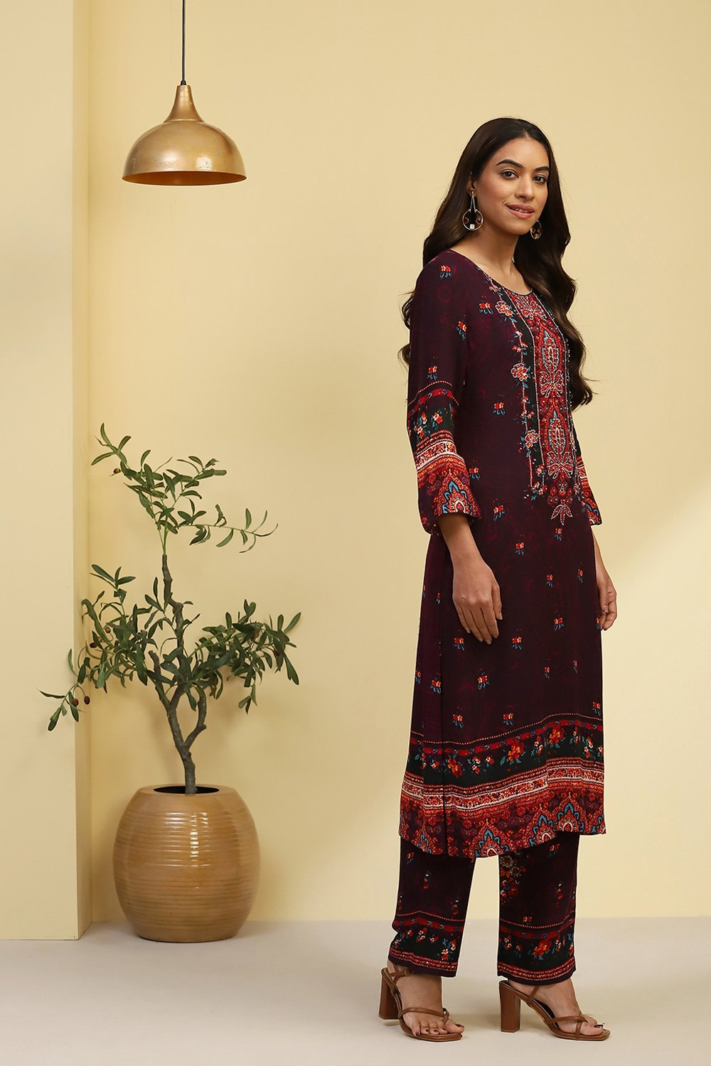 Purple Printed Straight Kurta Set image number 6