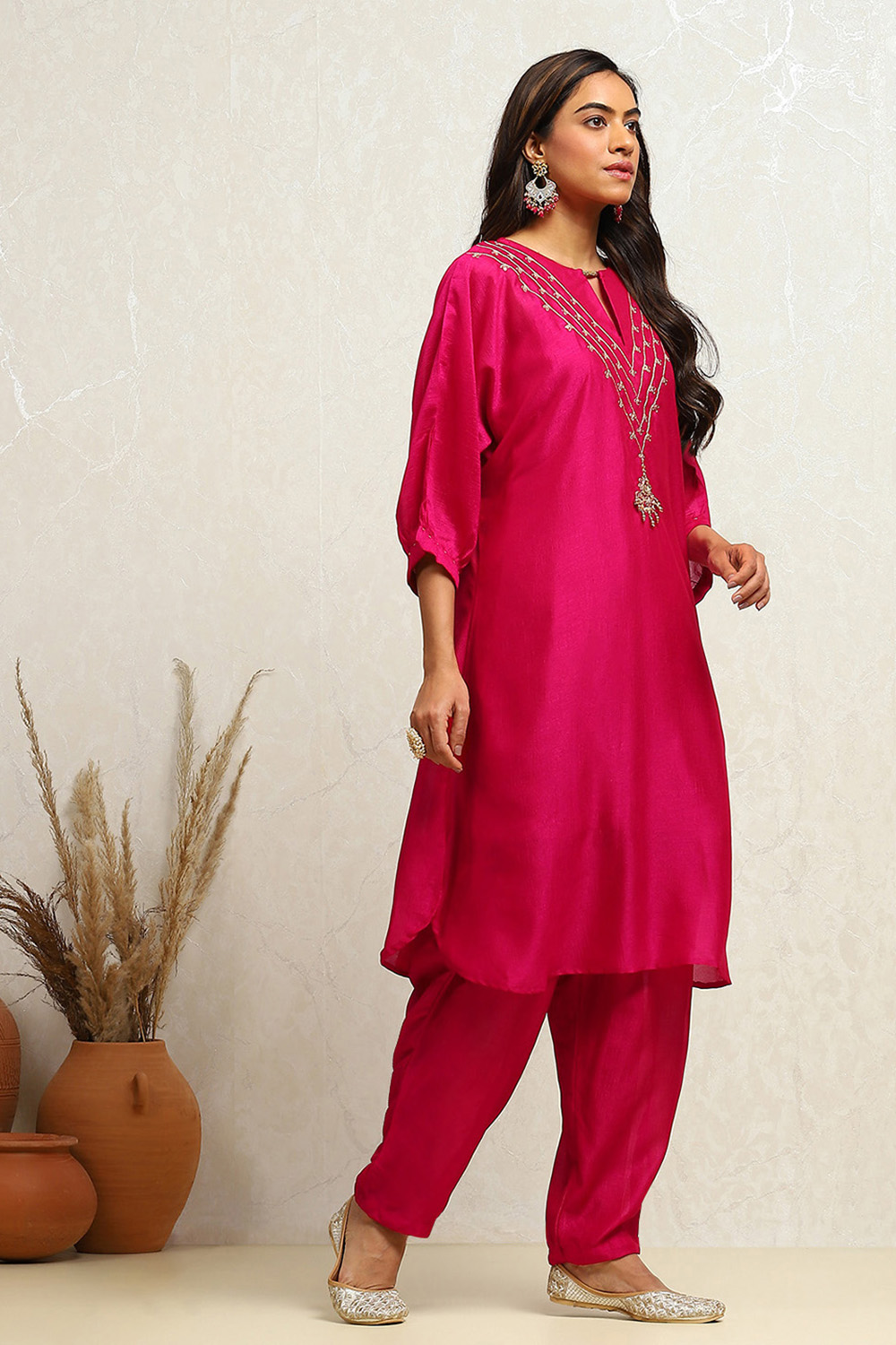 Fuchsia Solid Festive Straight Kurta Set image number 5