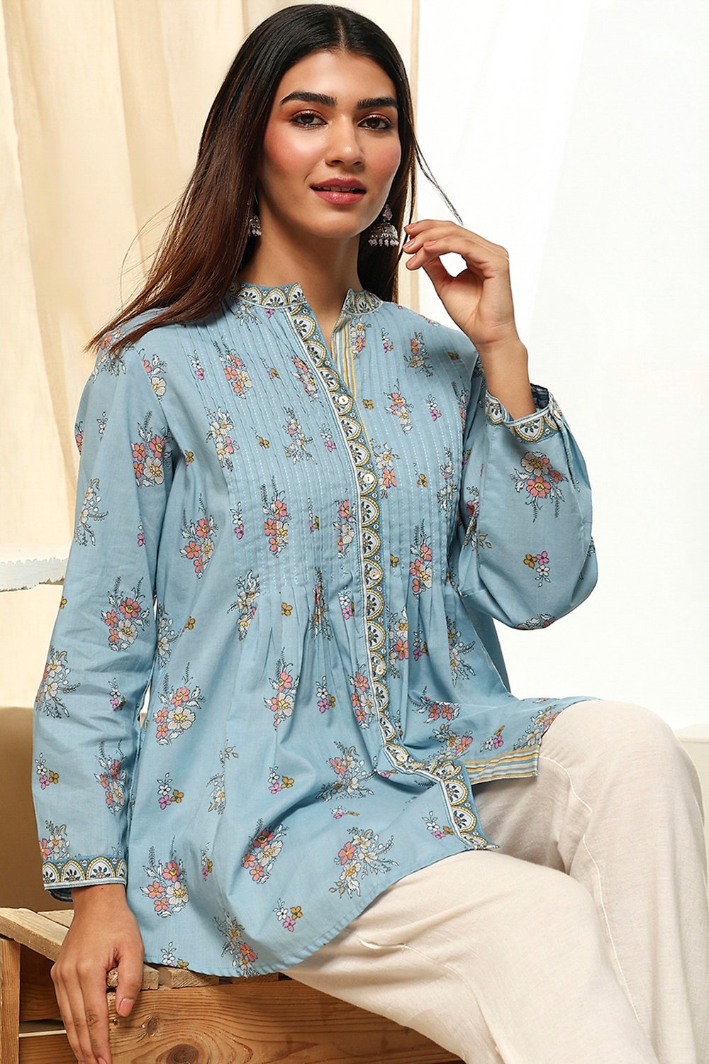 Dull Blue Floral Cotton Shirt-Style Short Kurta image number 6