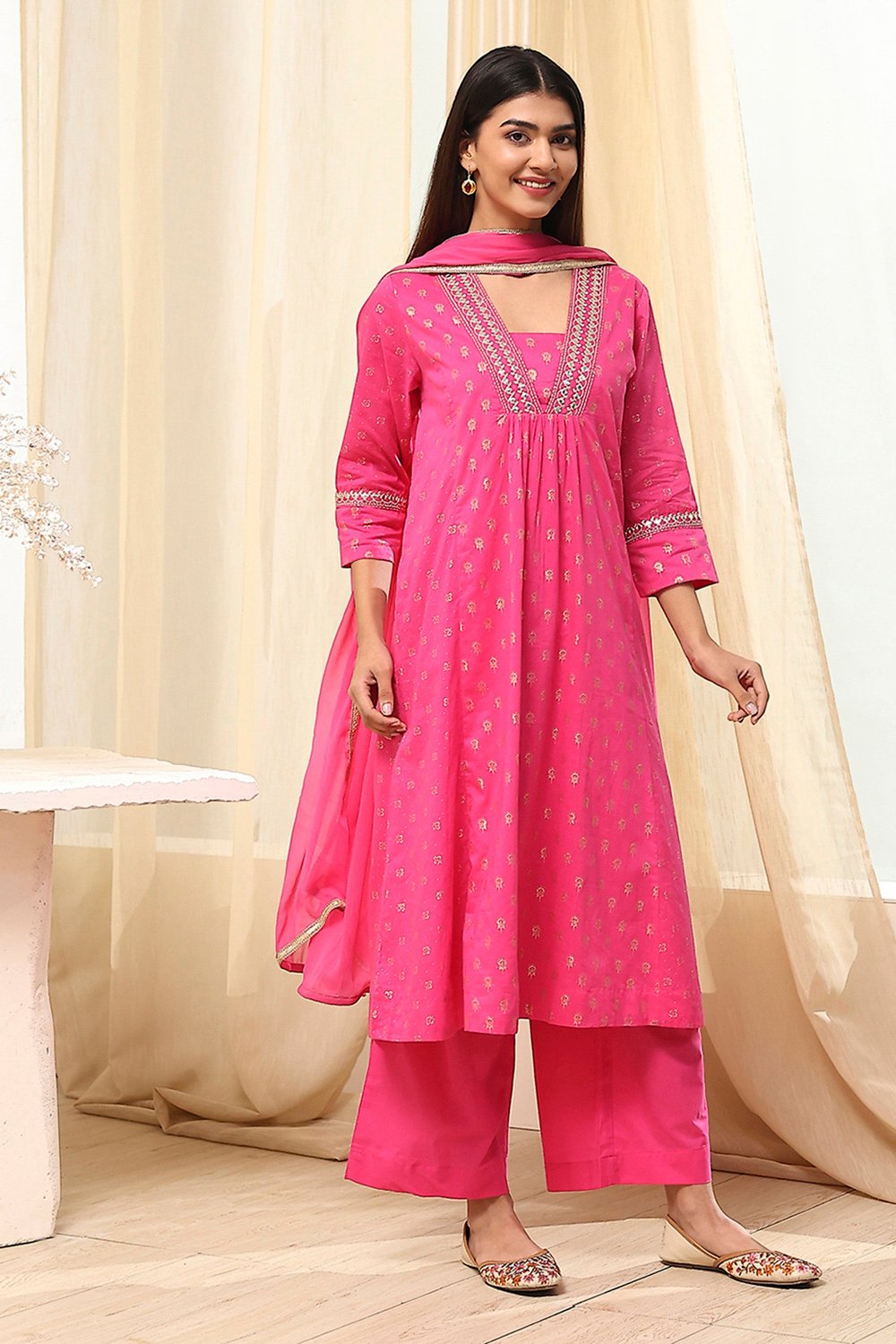 Fuchsia Cotton Printed Gathered Suit Set image number 6