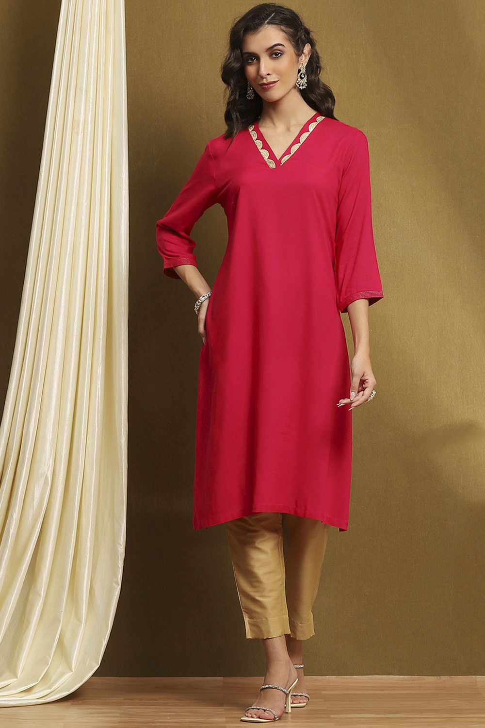 Mustard Yellow Solid Straight Kurta image number 5