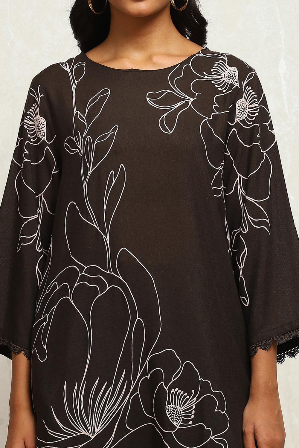 Black Floral Printed Straight Kurta Set image number 1