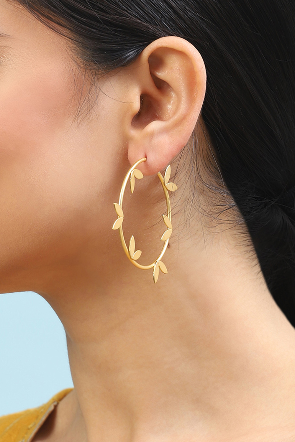 Gold Brass Earrings image number 1