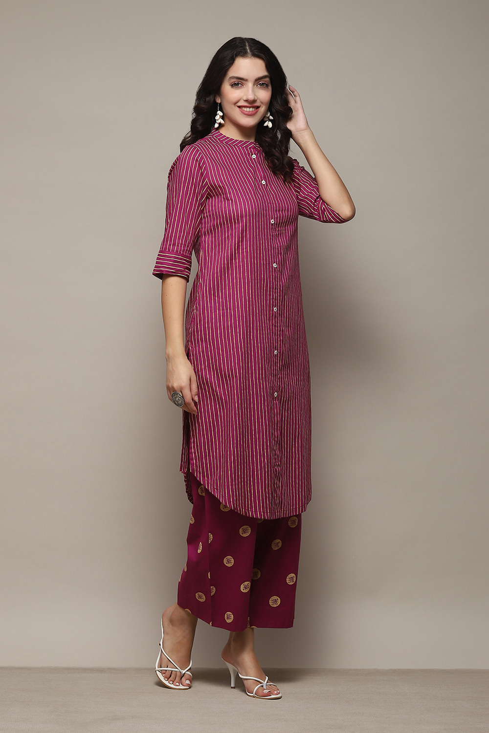 Berry Cambric Narrow Kurta Pant Suit Set image number 5