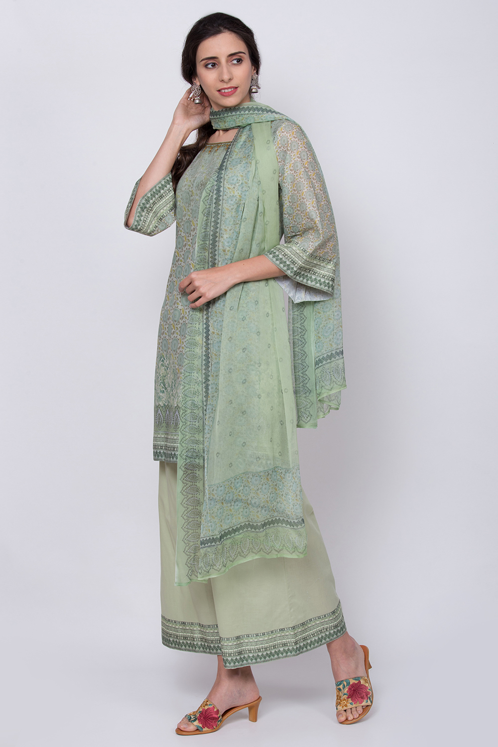 Green Cotton Straight Kurta Flared Palazzo Suit Set image number 0