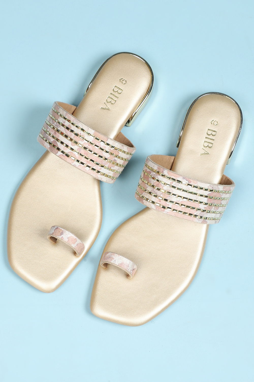 Embellished toe 2024 ring sandals