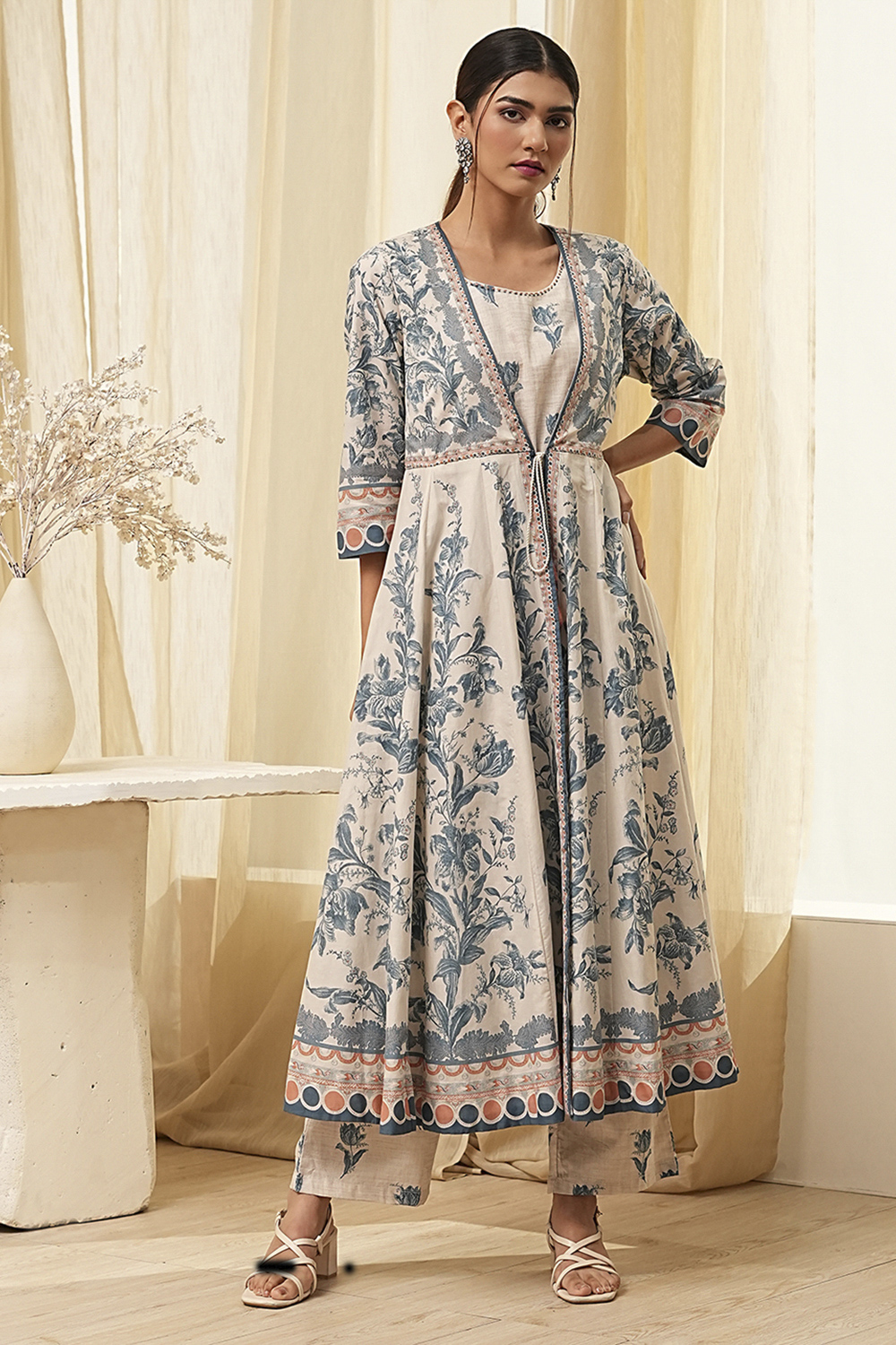 Beige and Blue Printed Front Open Kurta Set image number 6