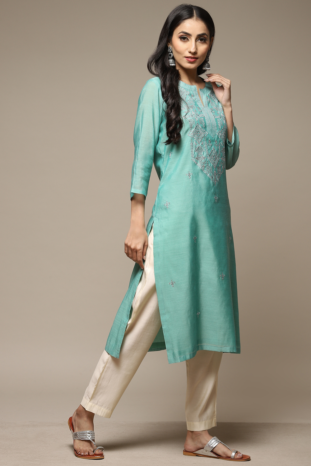 Blue Cotton Blend Straight Yarndyed Kurta image number 4