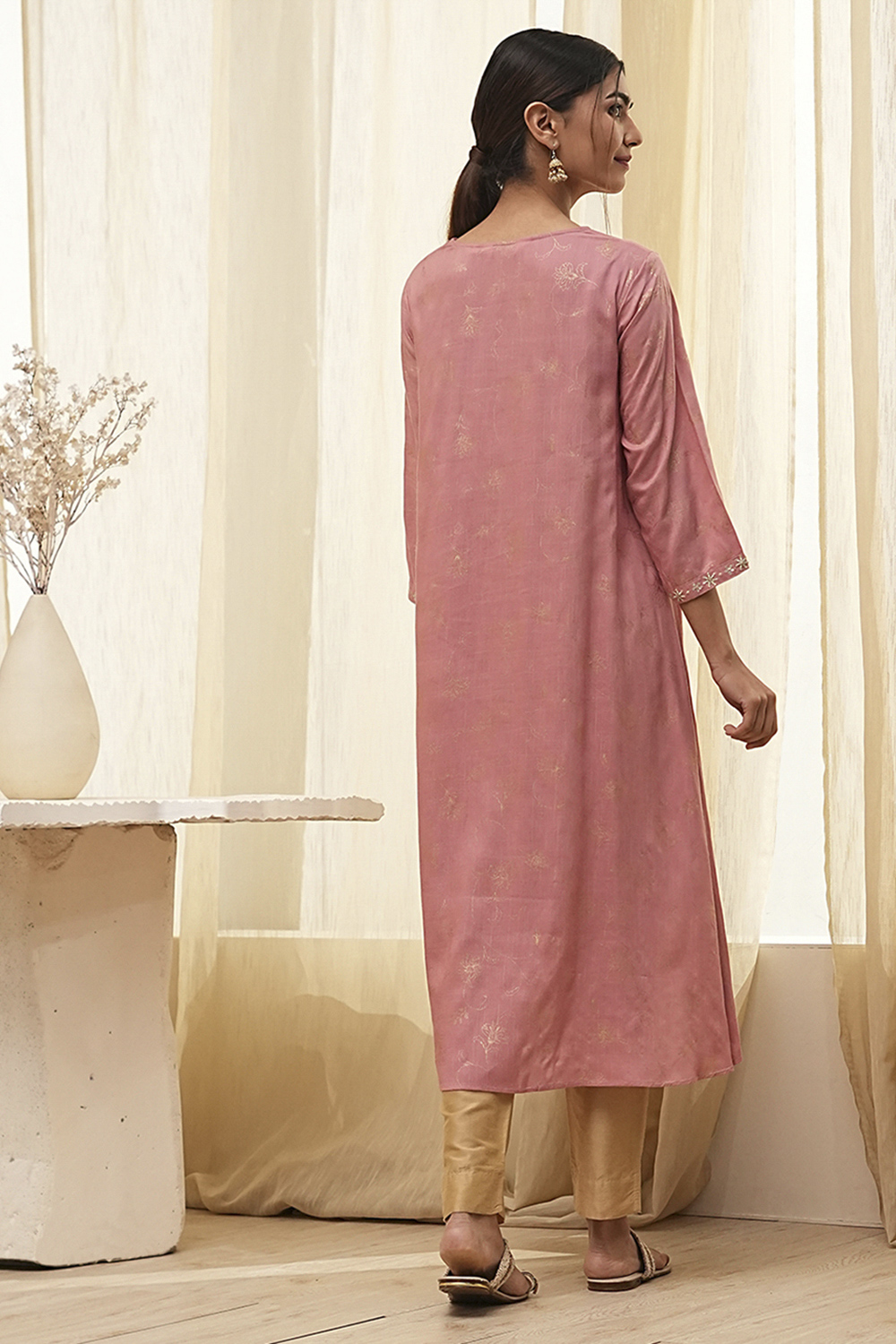 Dull Pink Asymmetric Kurta image number 3