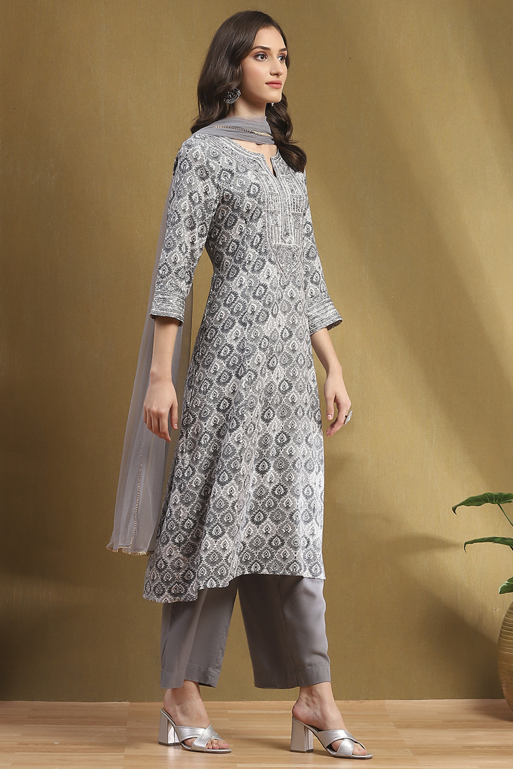 Grey Printed Festive A-line Suit Set image number 5