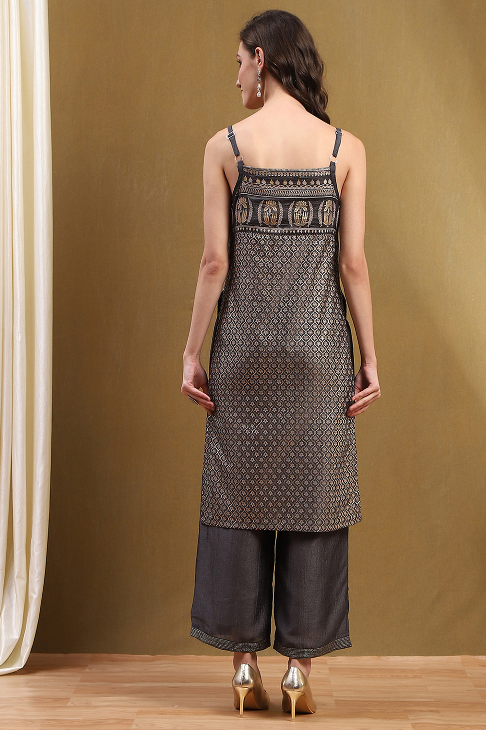 Grey Silk Straight Kurta image number 3