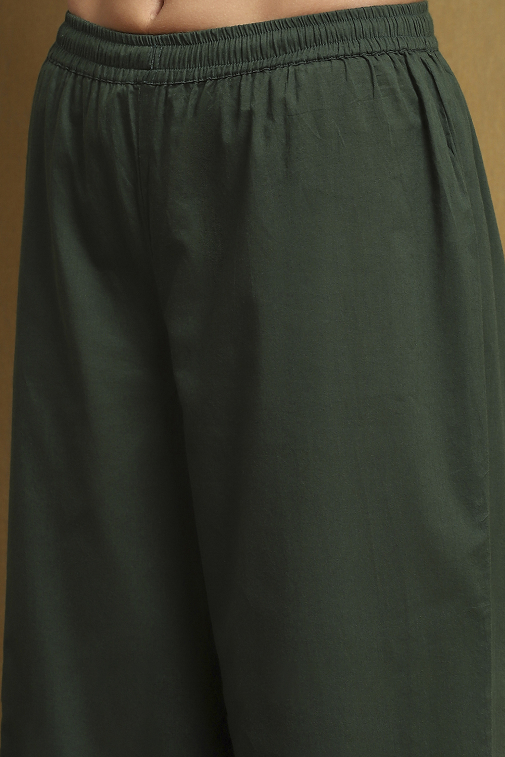 Dark Green Cotton A Line Suit Set image number 2