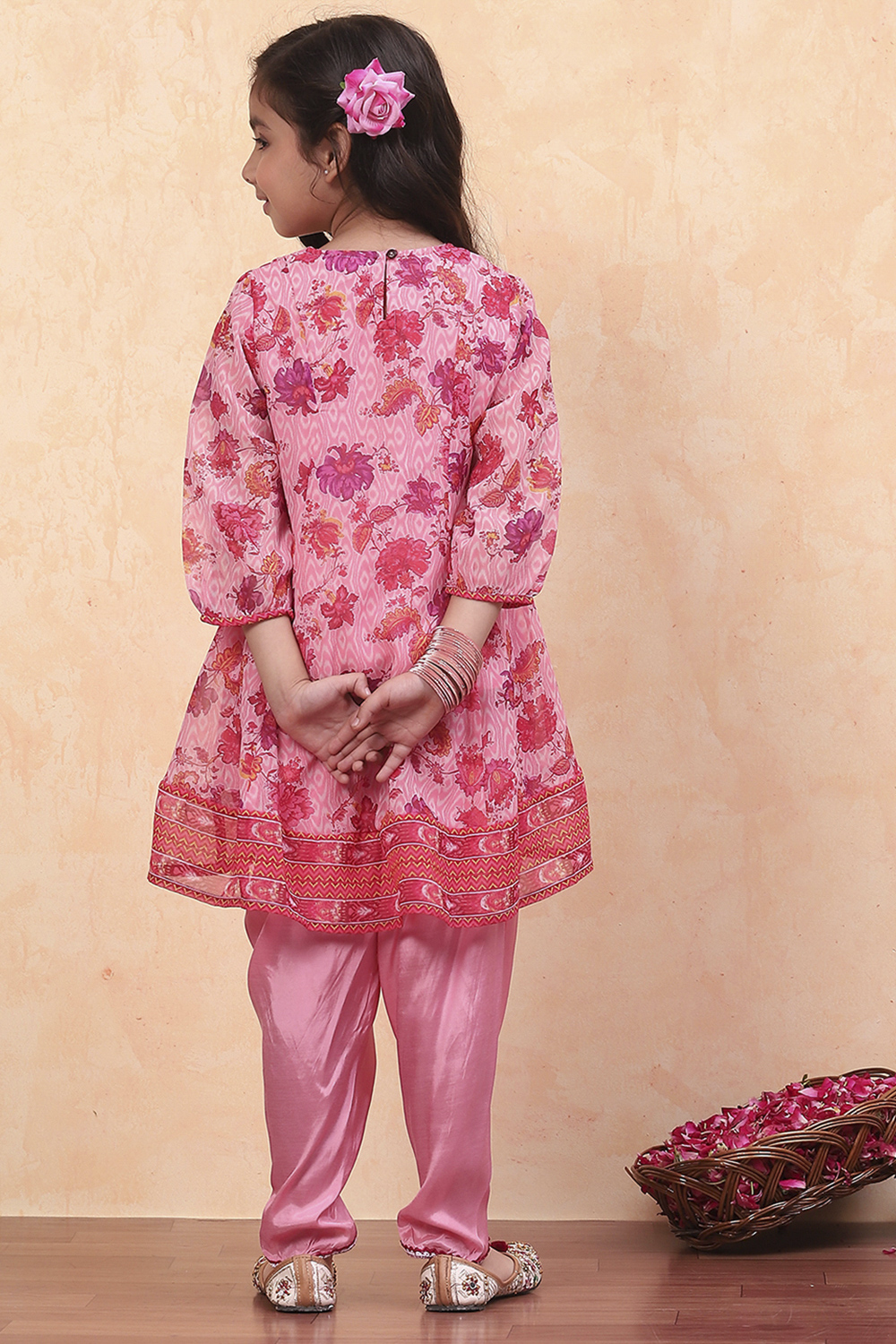 Pink Georgette Floral Printed Asymmetric Suit Set image number 4