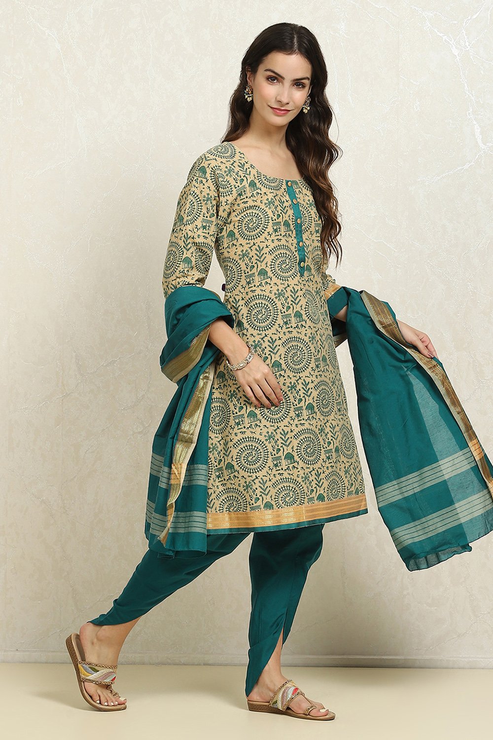 Green Cotton Handloom Unstitched Suit Set image number 6