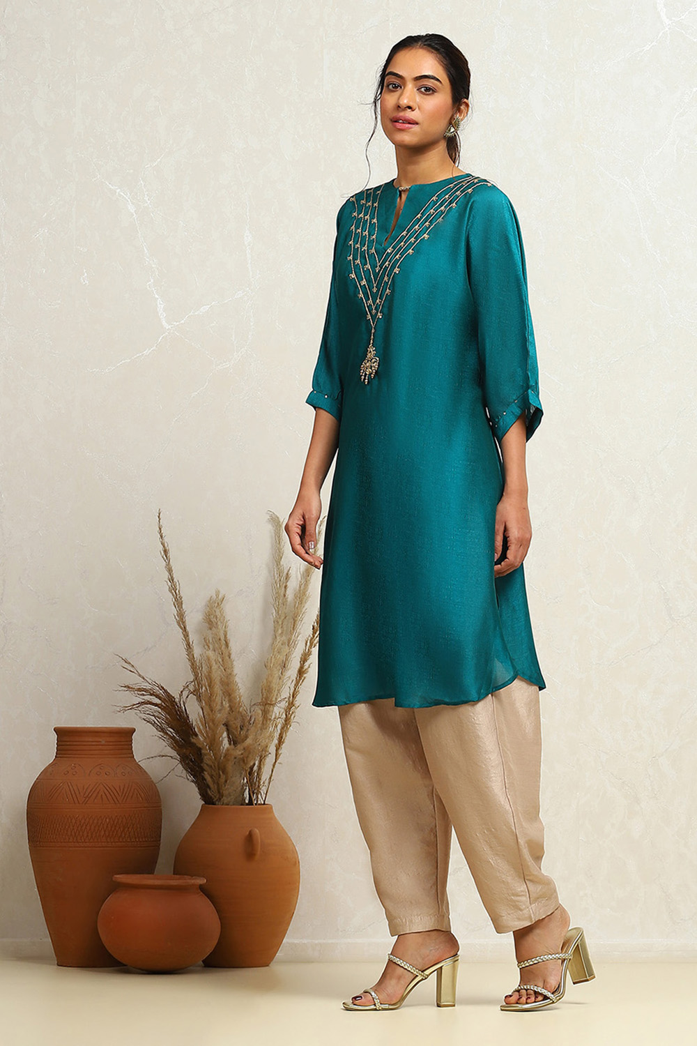 Emerald Green Straight Regular Fit Festive Kurta image number 2