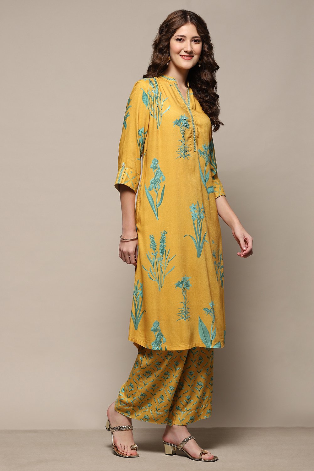 Mustard Rayon Straight Kurta Set image number 5