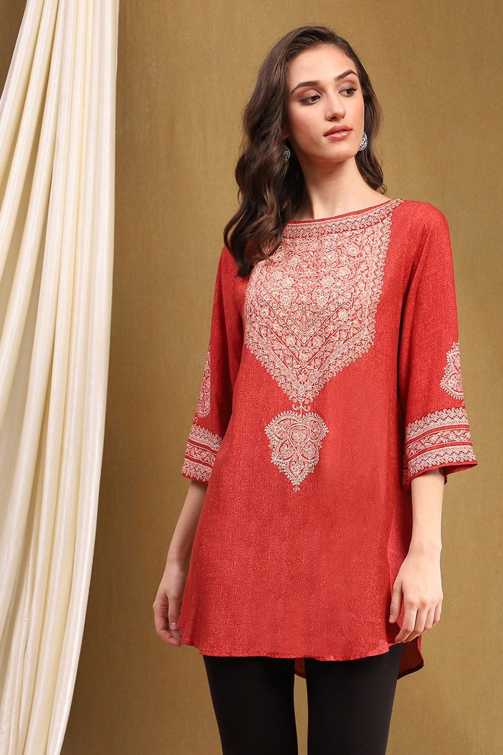 Red Rayon Straight Kurti image number 5