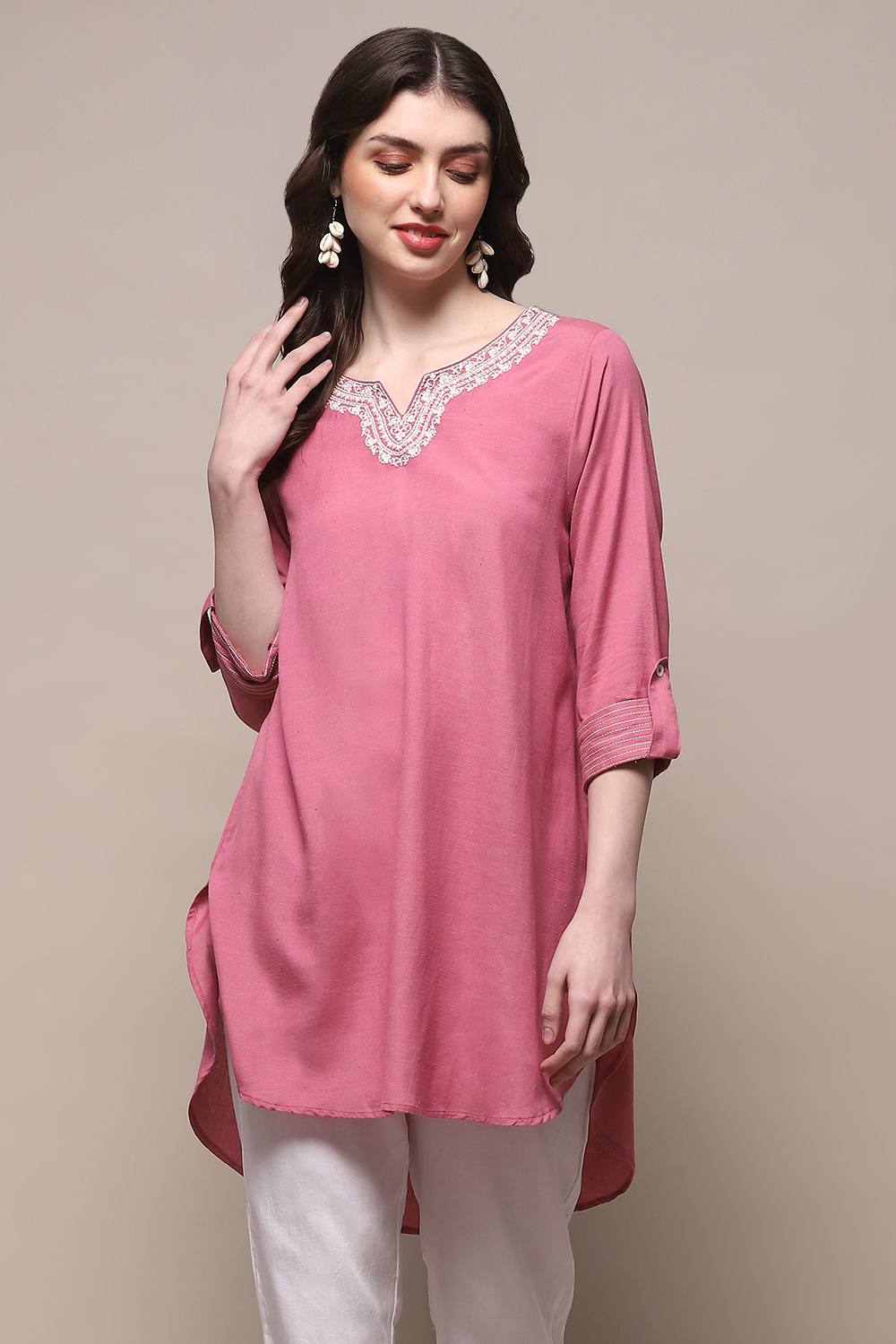 Pink Rayon Straight Kurti image number 5