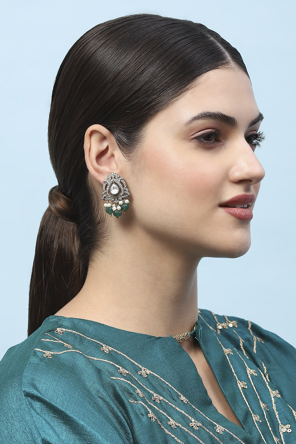 Green Kundan Festive Studs image number 1