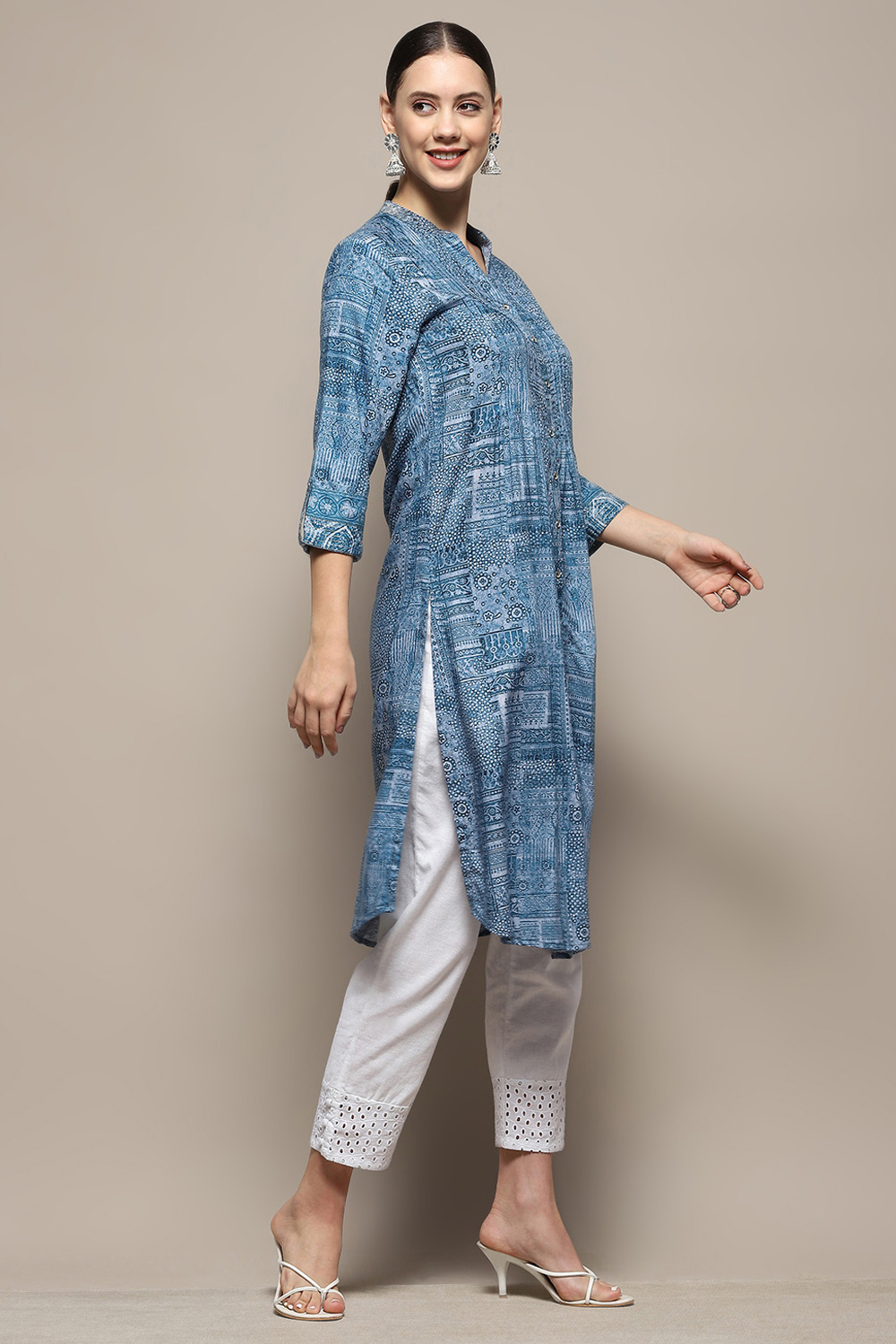 Beige Gathered Printed Straight Kurta image number 5