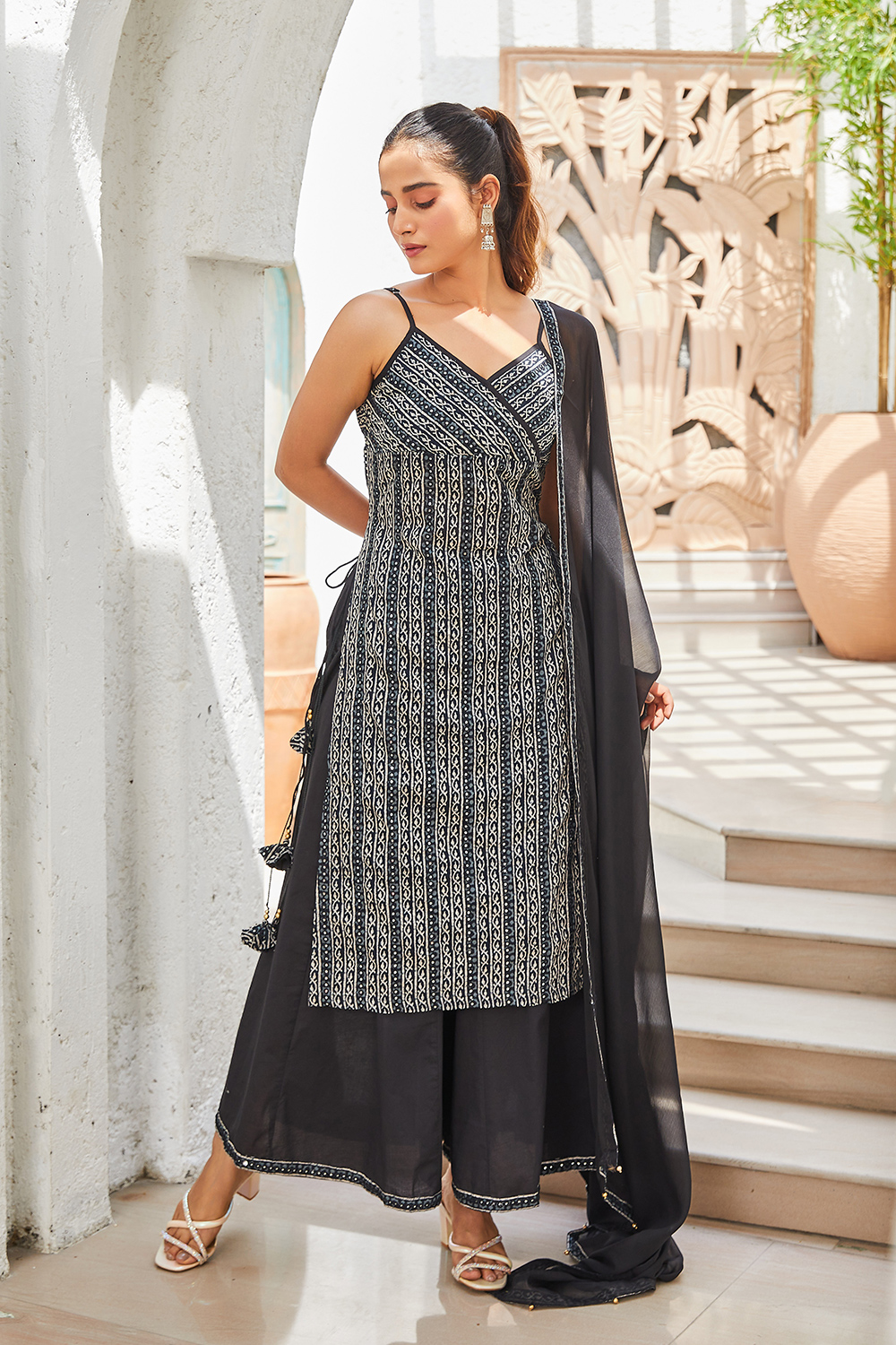 Indigo Cotton Printed Kurta & Palazzo Suit Set image number 5