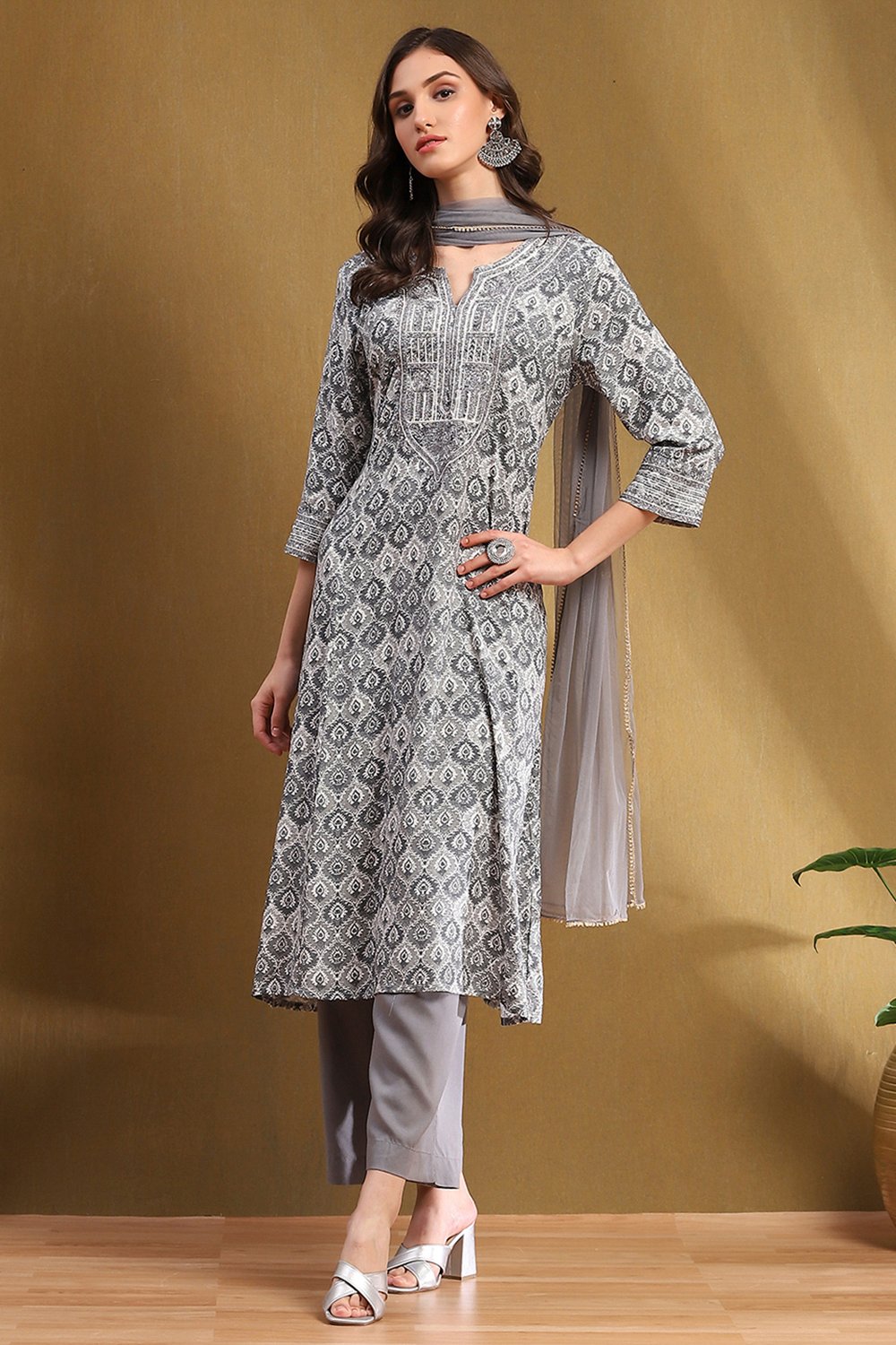 Grey Printed Festive A-line Suit Set image number 0