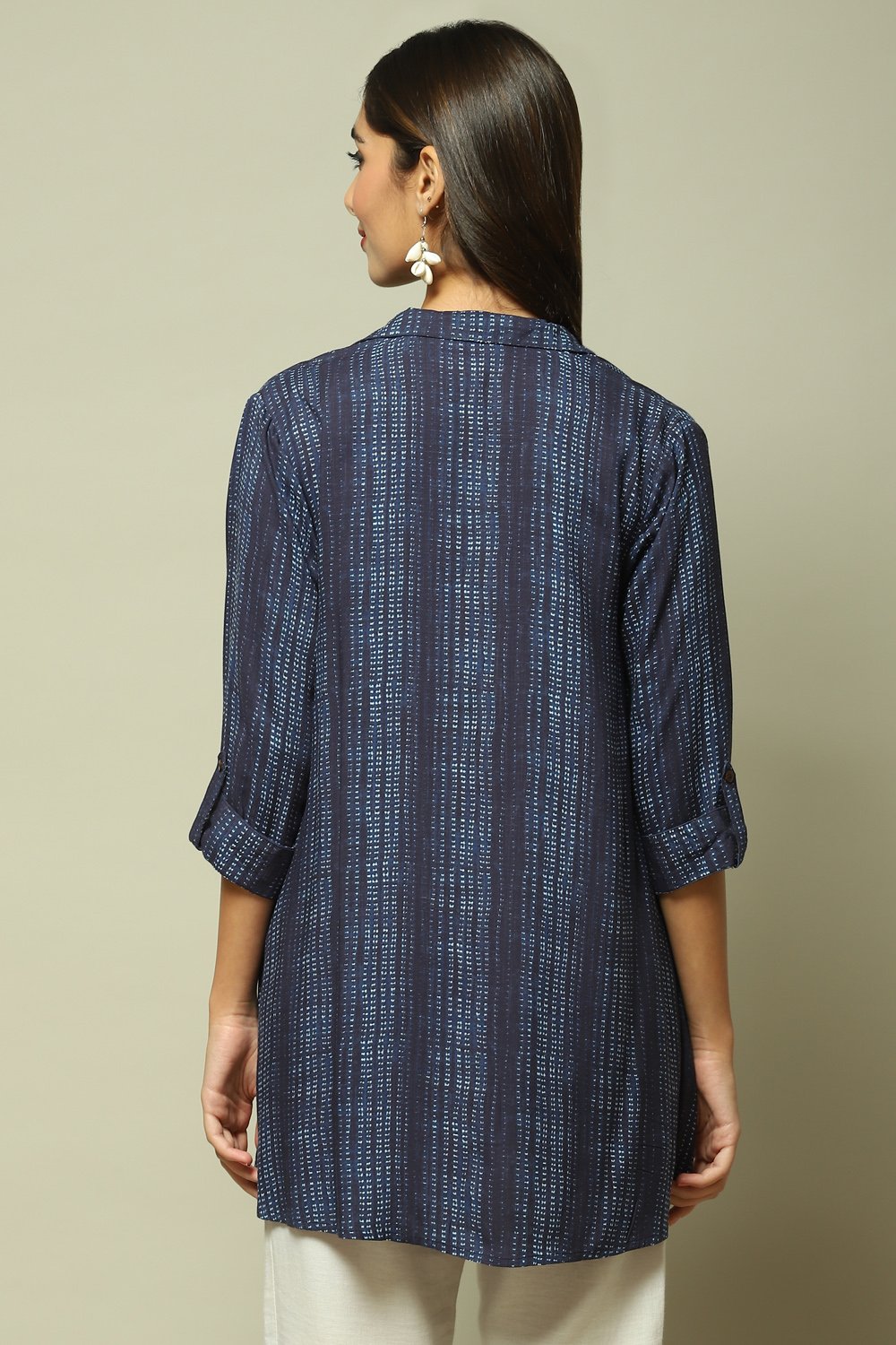 Indigo LIVA Straight Printed Kurta image number 4