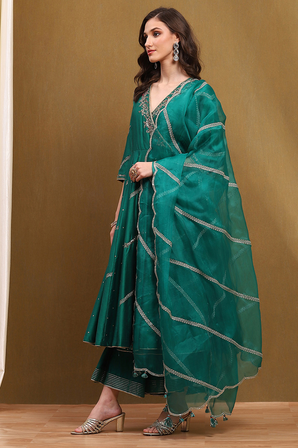 Green Net Sharara Set image number 3