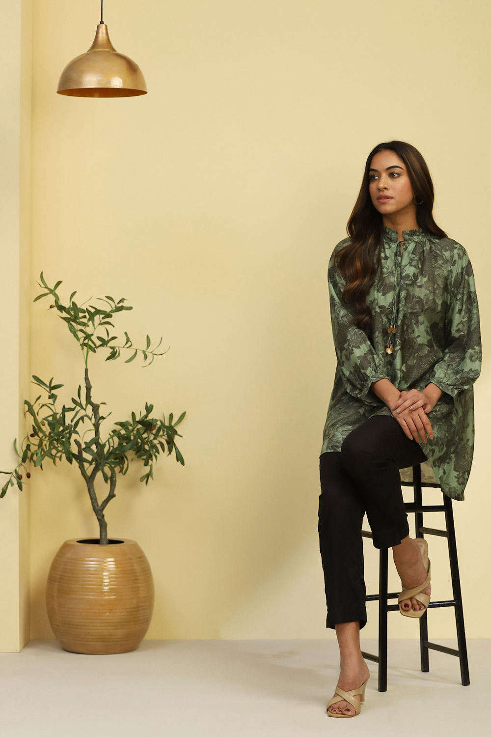 Green Viscose Blend Floral Printed Straight Kurti image number 0