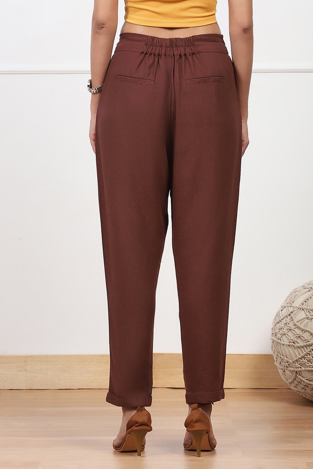 Brown Solid Tapered Relaxed Fit Pants image number 5