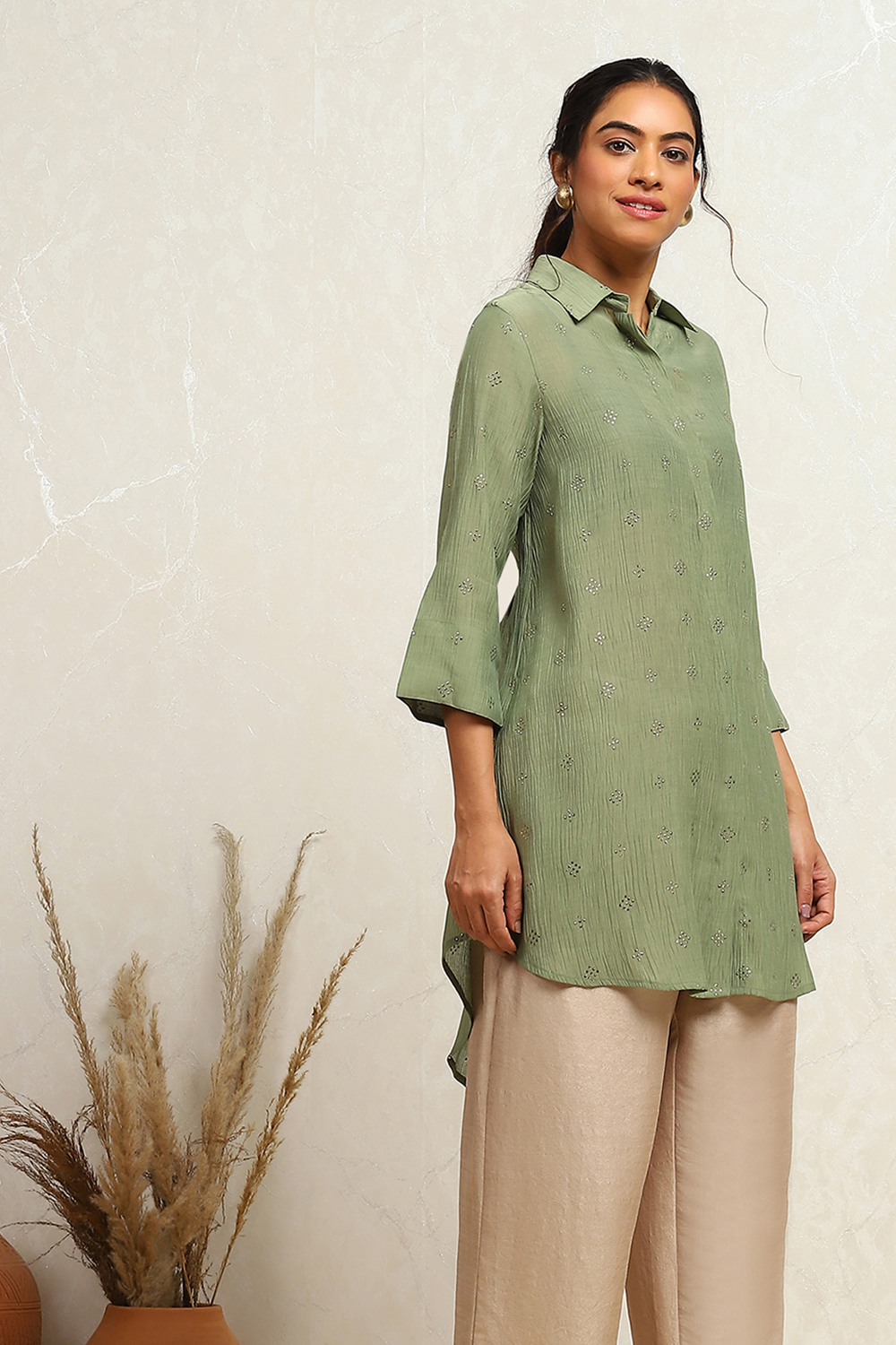 Sage Green Straight Shirt-Style Kurti image number 4