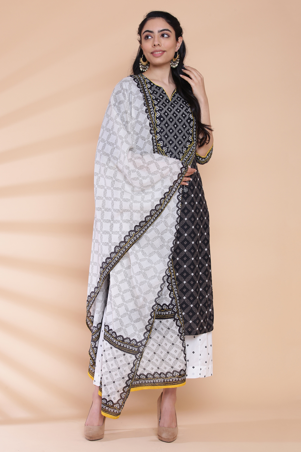 Black Cotton Straight Kurta Flared Palazzo Suit Set image number 6