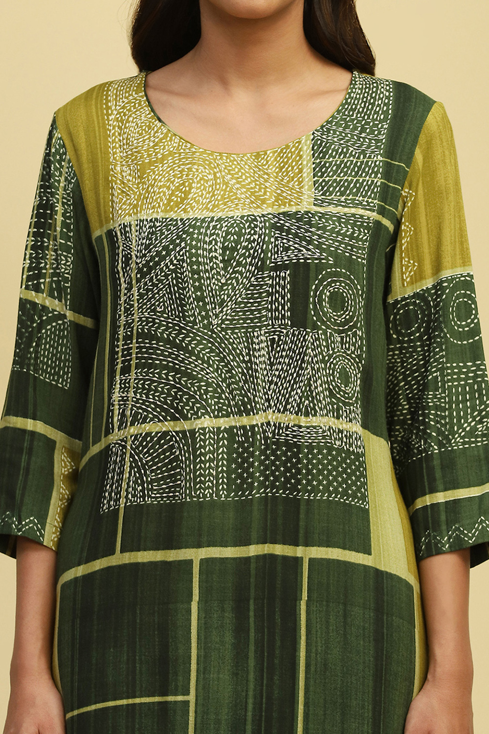 Green Printed Straight Kurta Set image number 1