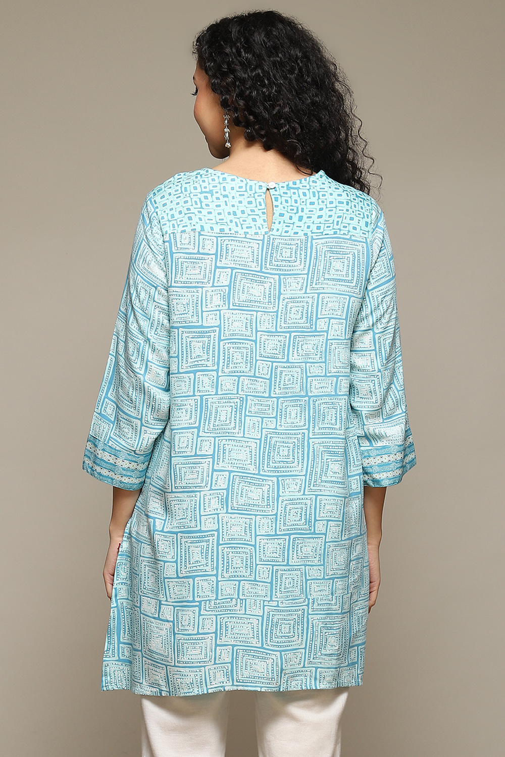 Coral Rayon Printed Kurti image number 3