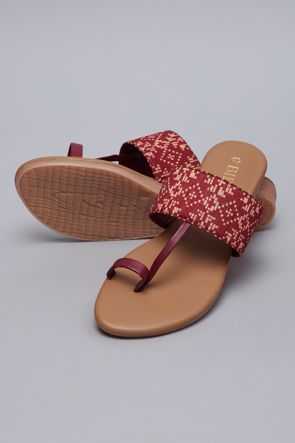 Maroon Fabric Slipon image number 3