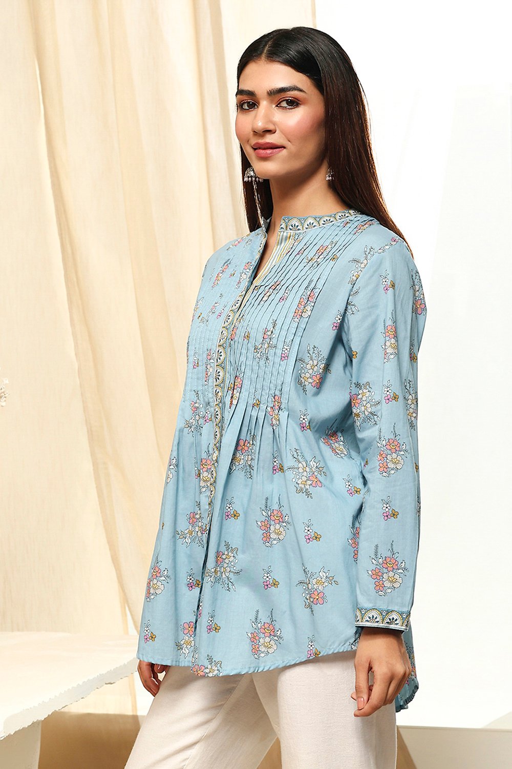 Dull Blue Floral Cotton Shirt-Style Short Kurta image number 2