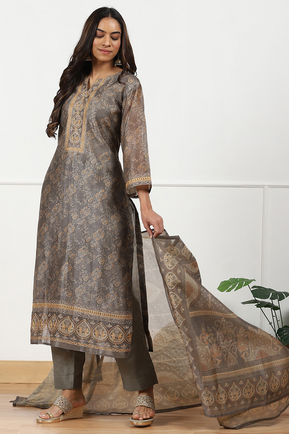 Grey Chanderi Printed Unstitched Suit Set image number 3