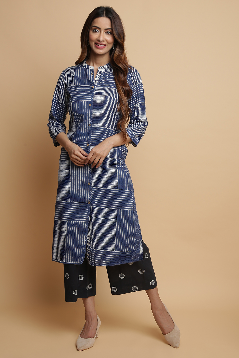 Blue Cotton Blend Straight Kurta Pants Suit Set image number 0