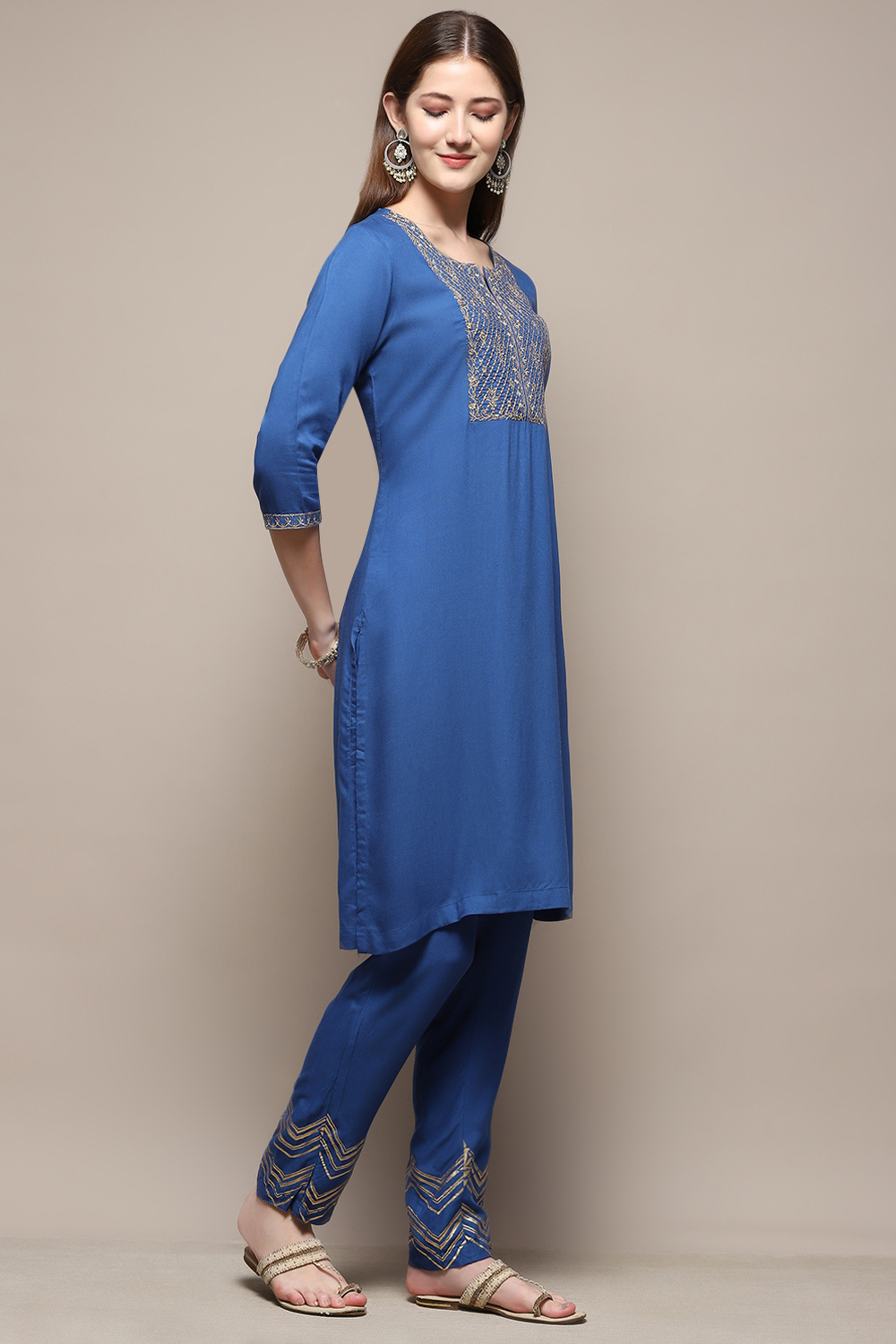 Blue Rayon Straight Kurta Pant 2 Piece Set image number 5