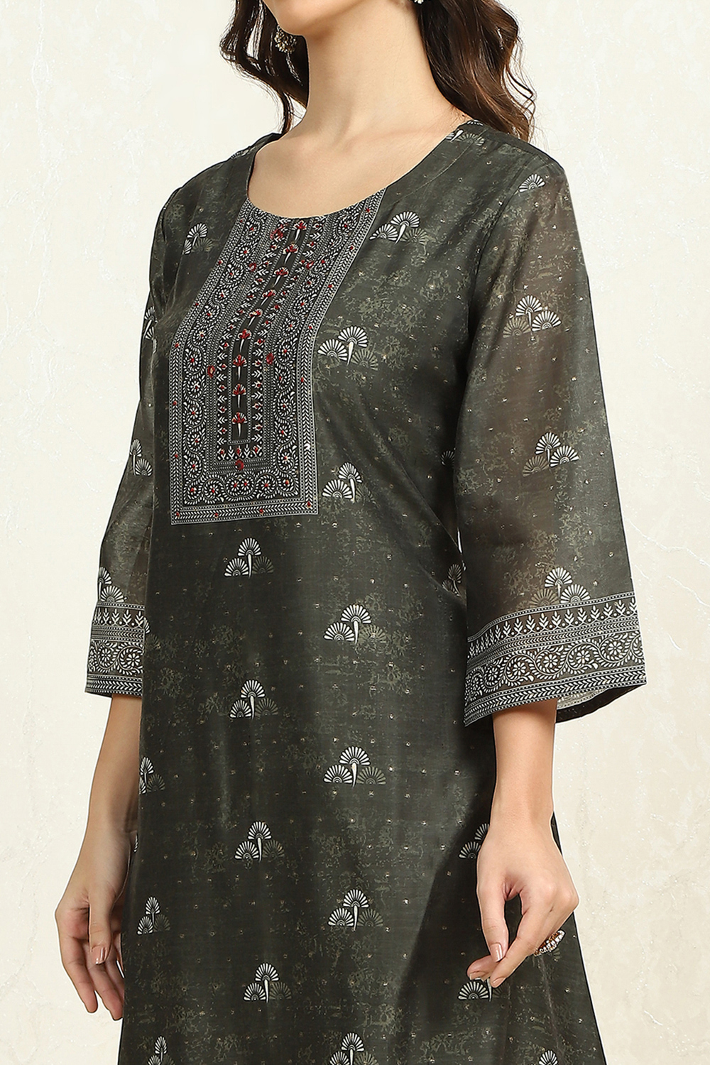 Blue Chanderi Geometric Printed Unstitched Suit Set image number 2