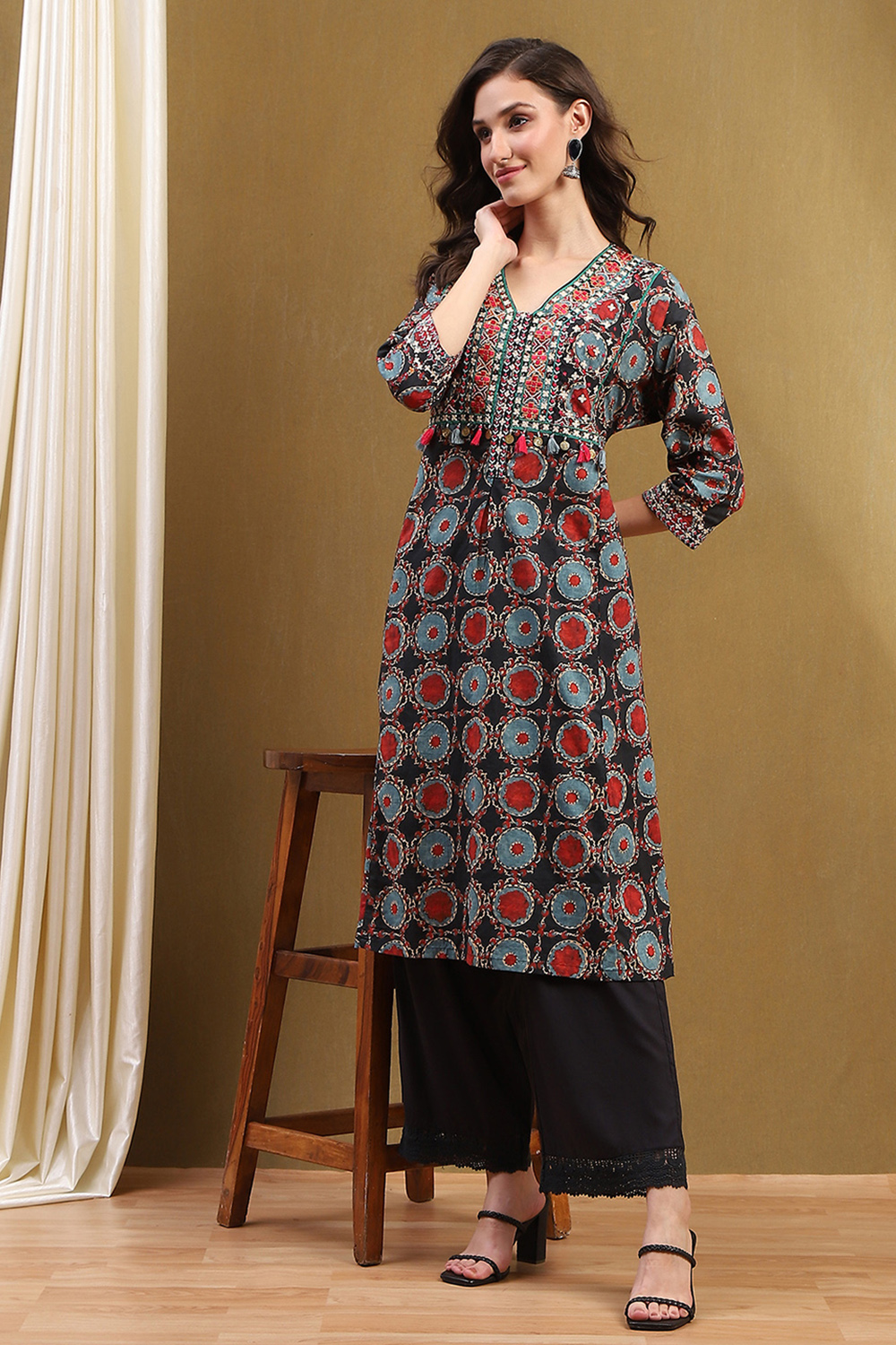 Black Cotton Printed Kalidar Kurta Set image number 0