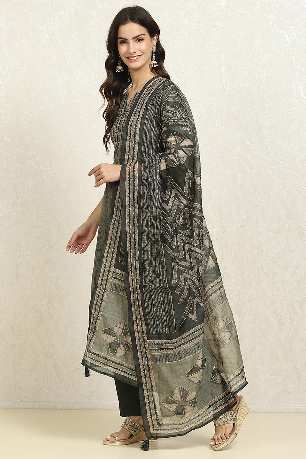 Grey Chanderi Blend Hand Embroidered Unstitched Suit Set image number 4