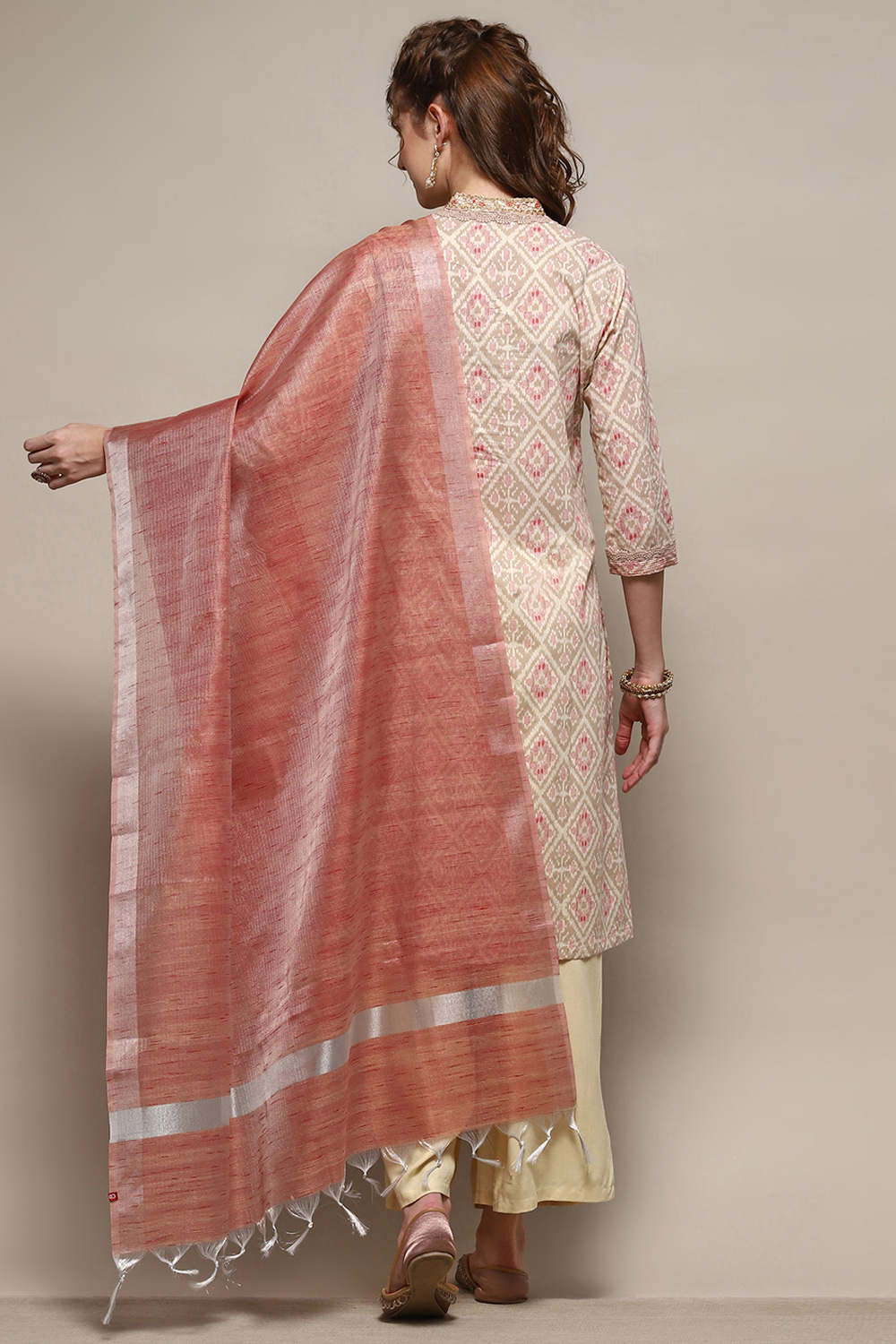 Rose Pink Yard-Dyed Dupatta image number 4