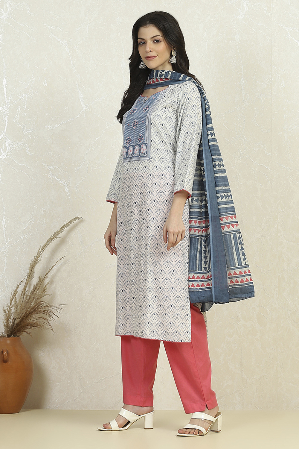 Grey Cotton Printed Embroidered Unstitched Suit Set image number 4