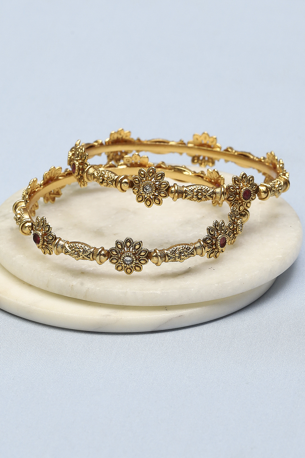 Gold Festive Kade Festive Bangle image number 0